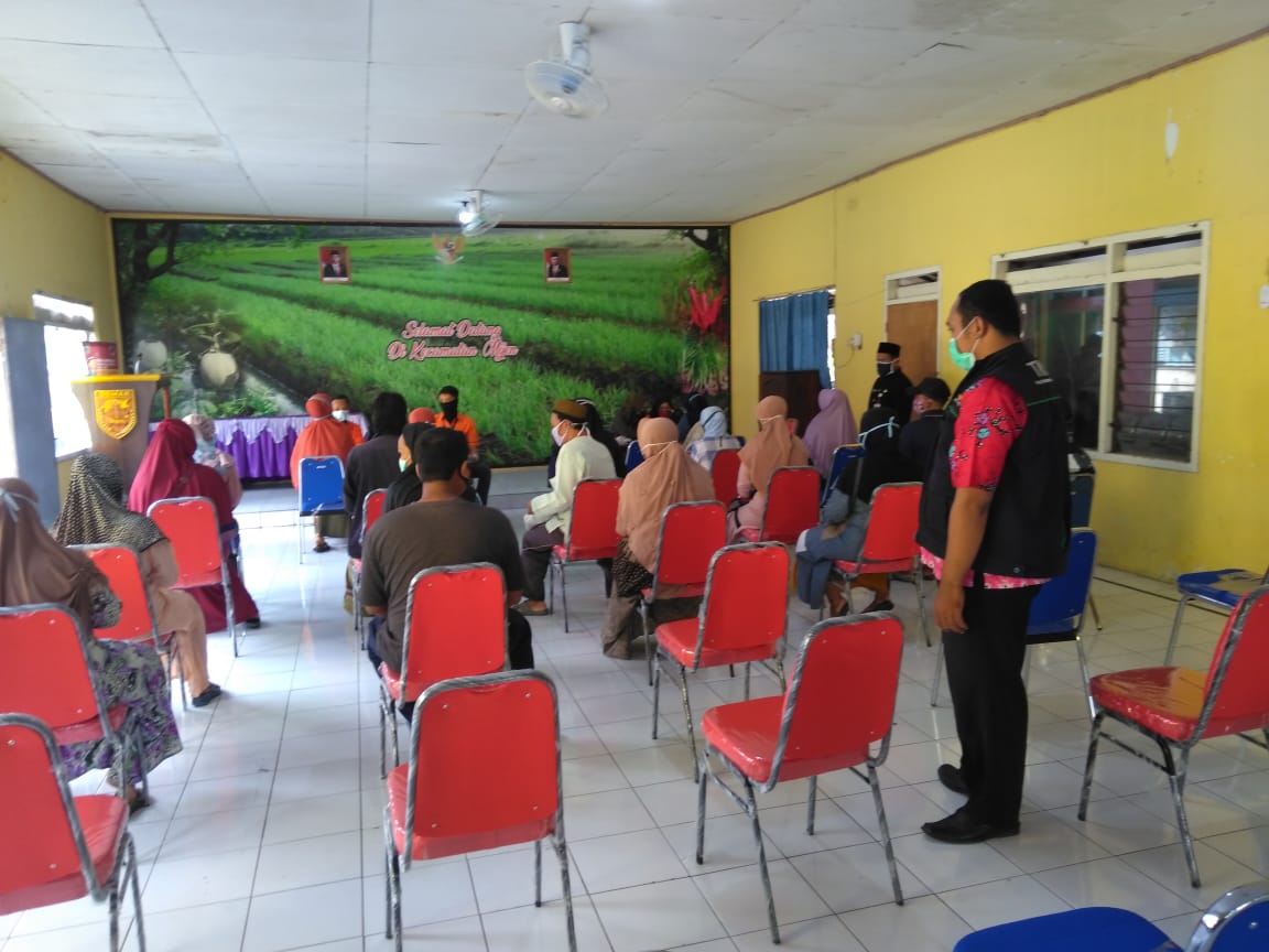 Pembayaran Bantuan Sosial Tunai ( BST ) dari Pemerintah Pusat MB 10 Tambahan  di Kecamatan Mijen Kabupaten Demak