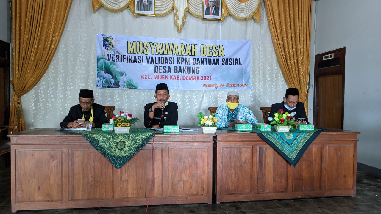 Musyawarah Desa Khusus ( MUSDES ) Verifikasi Validasi KPM Bantuan Sosial Desa Bakung Kecamatan Mijen Kabupaten Demak Tahun 2021
