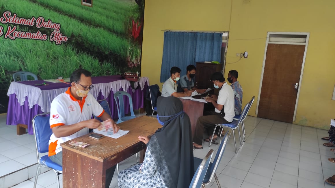 Penyaluran Bantuan Sosial Tunai ( BST ) Pusat MB 11 Kabupaten Demak Di Kecamatan Mijen Kabupaten Demak Tahun 2021