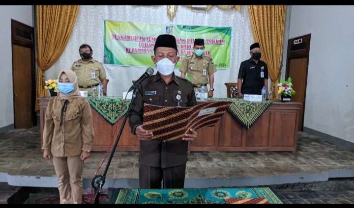 Pengambilan Sumpah Jabatan dan Pelantikan Perangkat Desa Bakung Kecamatan Mijen Kabupaten Demak Tahun 2021