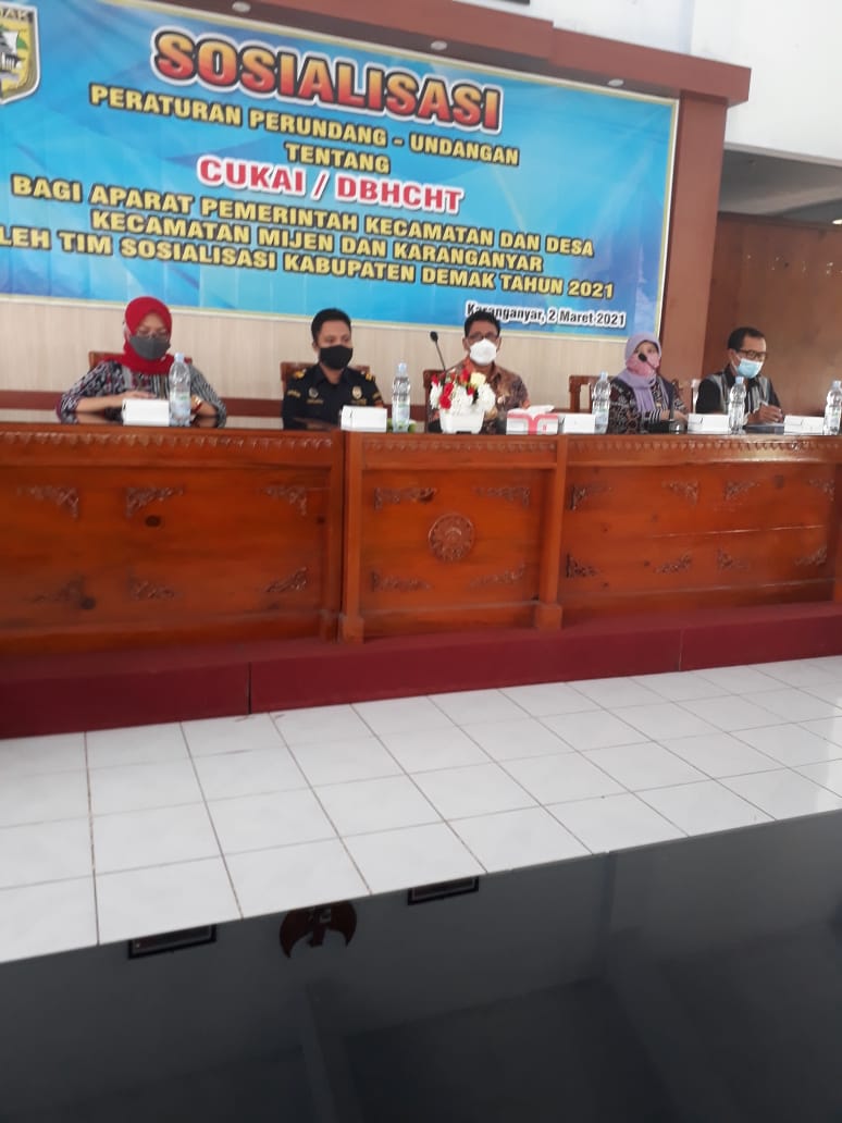 Sosialisasi Peraturan Perundang – undangan Tentang Cukai/ DBHCHT Bagi Aparat Pemerintah Kecamatan Dan Desa Kecamatan Mijen Dan Kecamatan Karanganyar Oleh Tim Sosialisasi Kabupaten Demak Tahun 2021