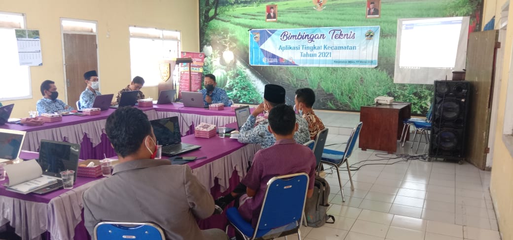 BIMBINGAN TEKNIS APLIKASI TINGKAT KECAMATAN MIJEN KABUPATEN DEMAK TAHUN 2021 OLEH TIM DINSOS P2PA KABUPATEN DEMAK