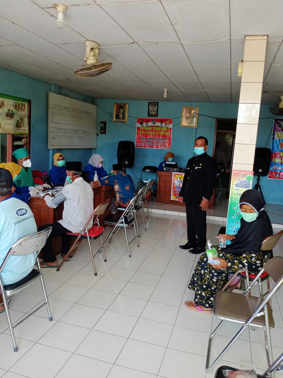 KEGIATAN VAKSINASI BAGI LANSIA DI DESA GEMPOLSONGO KECAMATAN MIJEN KABUPATEN DEMAK TAHUN 2021