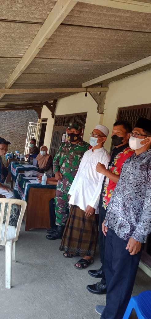 MONITORING VAKSINASI LANSIA DI DESA PECUK KECAMATAN MIJEN KABUPATEN DEMAK