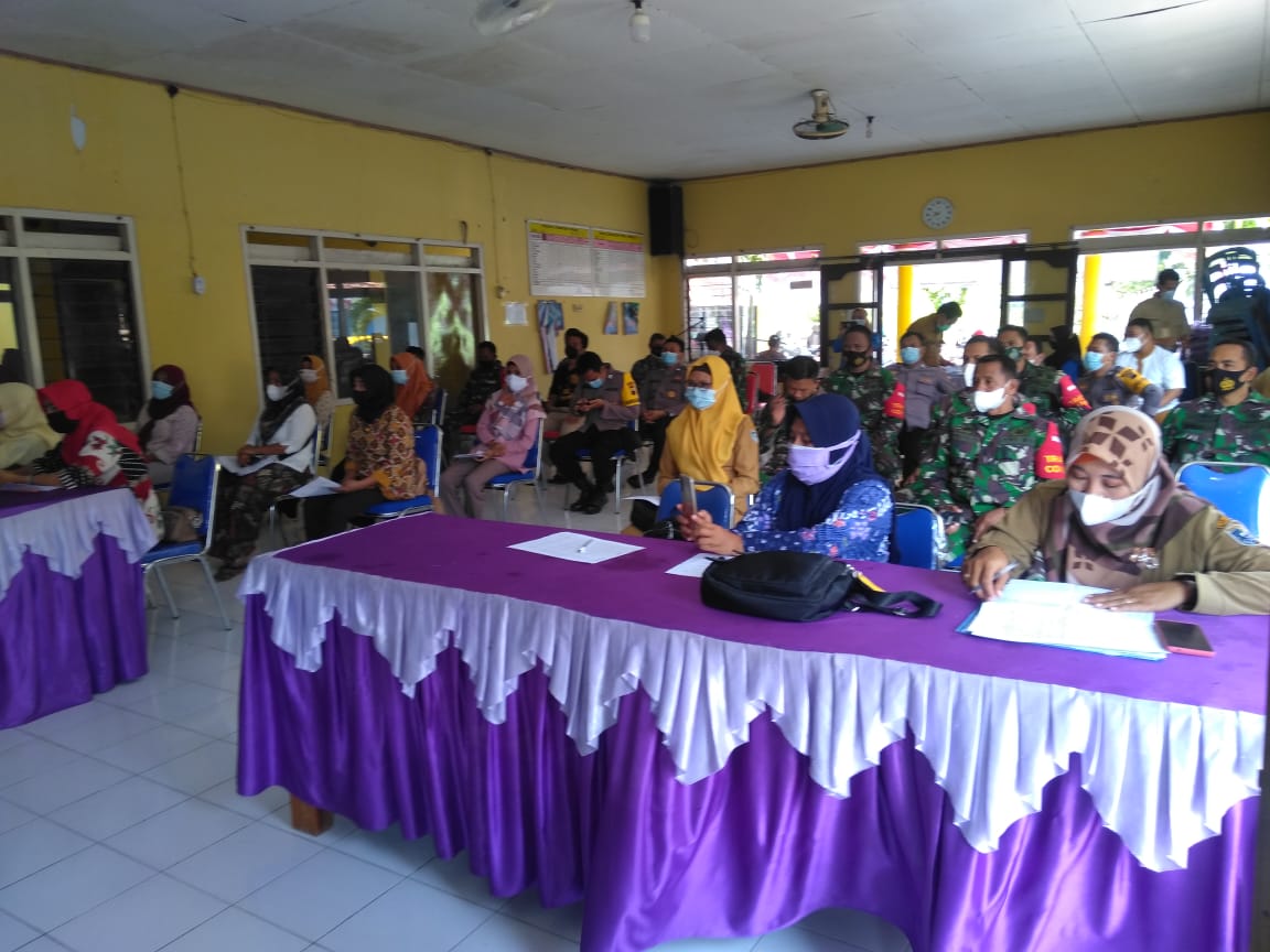 SOSIALISASI DAN PELATIHAN APLIKASI SILACAK COVID-19 DARI DINAS KESEHATAN KABUPATEN DEMAK KECAMATAN MIJEN KABUPATEN DEMAK TAHUN 2021