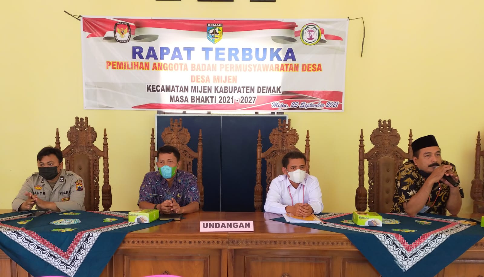 RAPAT TERBUKA PEMILIHAN ANGGOTA BADAN PERMUSYAWARATAN DESA ( BPD ) MASA BHAKTI 2021- 2027 DESA MIJEN KECAMATAN MIJEN KABUPATEN DEMAK TAHUN 2021