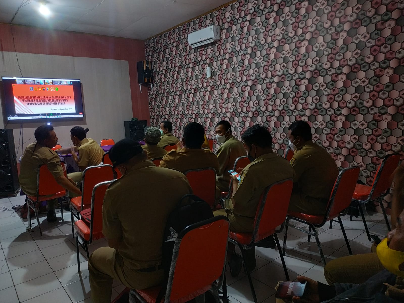 ZOOM MEETING SOSIALISASI DESA/KELURAHAN SADAR HUKUM DAN PEMBINAAN BAGI DESA /KELURAHAN BINAAN SADAR HUKUM DI KABUPATEN DEMAK TAHUN 2021