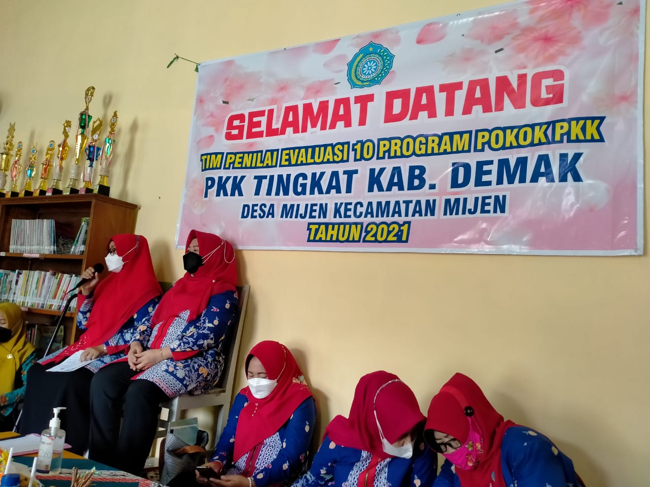 EVALUASI 10 PROGRAM POKOK PKK TINGKAT KABUPATEN DEMAK DI DESA MIJEN KECAMATAN MIJEN KABUPATEN DEMAK TAHUN 2021