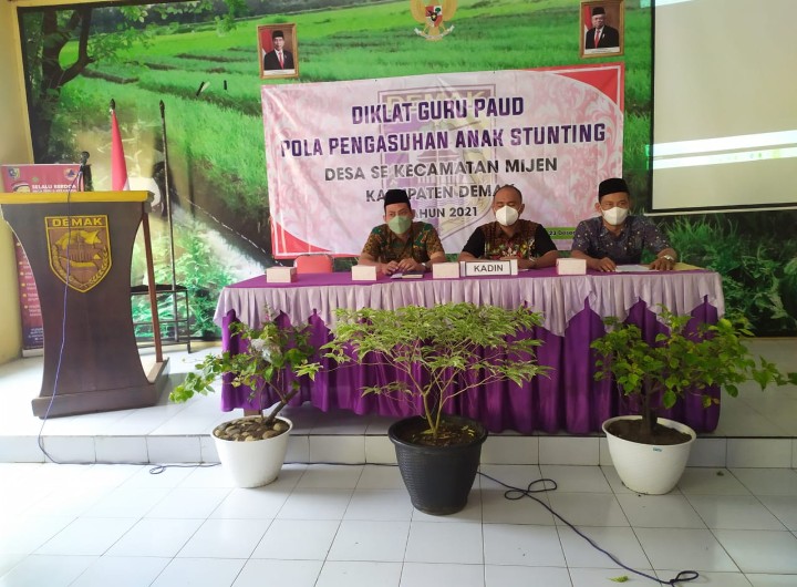 DIKLAT GURU PAUD POLA PENGASUHAN ANAK STUNTING DESA SE KECAMATAN MIJEN KABUPATEN DEMAK TAHUN 2021