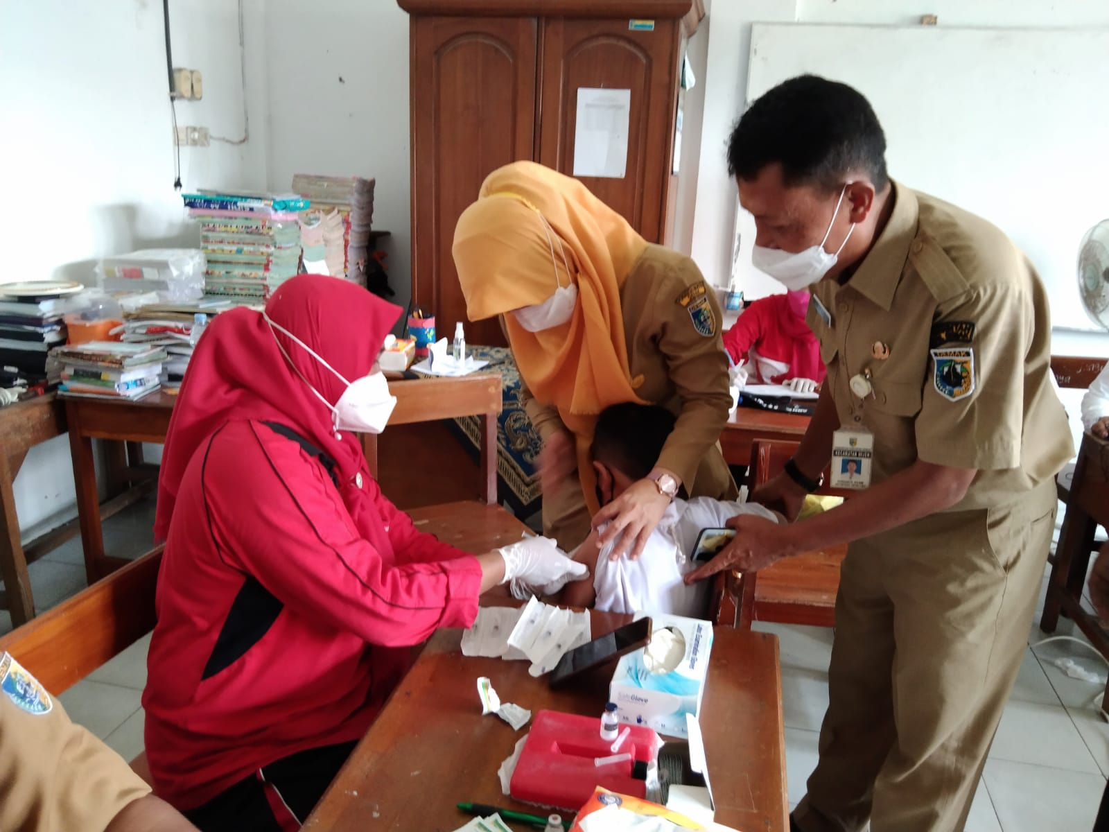 KEGIATAN MONITORING VAKSINASI COVID-19 UNTUK ANAK USIA 6-11 TAHUN DI SD NEGERI 1 PASIR KECAMATAN MIJEN KABUPATEN DEMAK TAHUN 2022