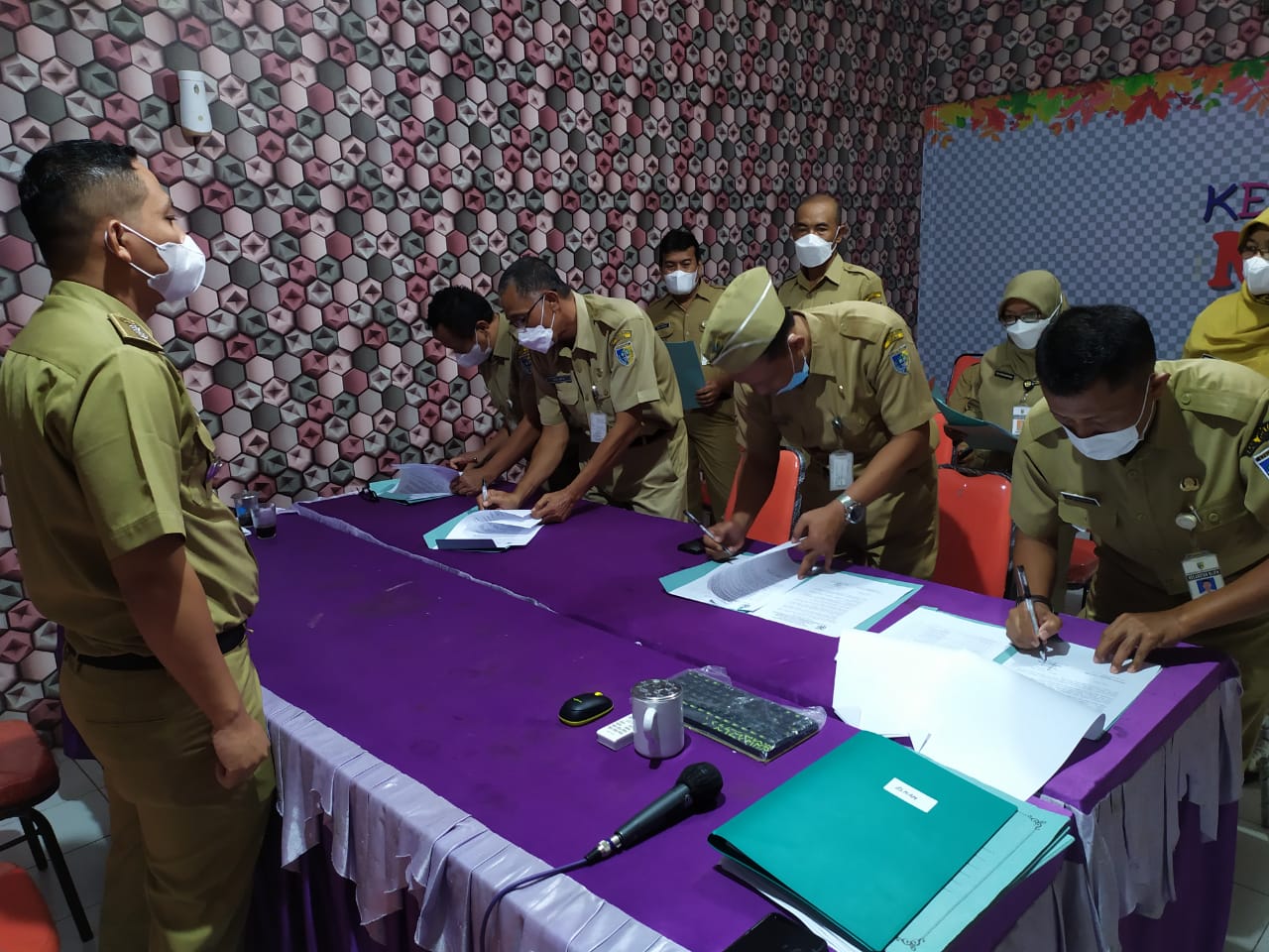 PENANDATANGANAN FAKTA INTREGRITAS DAN PERJANJIAN KINERJA PEGAWAI ASN KECAMATAN MIJEN KABUPATEN DEMAK TAHUN 2022