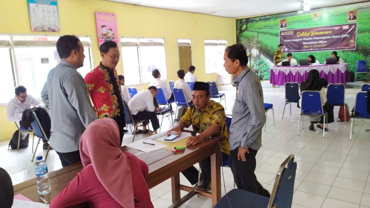 SELEKSI TES WAWANCARA CALON ANGGOTA PANITIA PEMUNGUTAN SUARA ( PPS ) PADA PEMILU TAHUN 2024 KECAMATAN MIJEN KABUPATEN DEMAK.